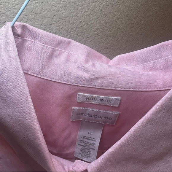 Liz Claiborne Long Sleeve Button Down Top - Picture 2 of 3